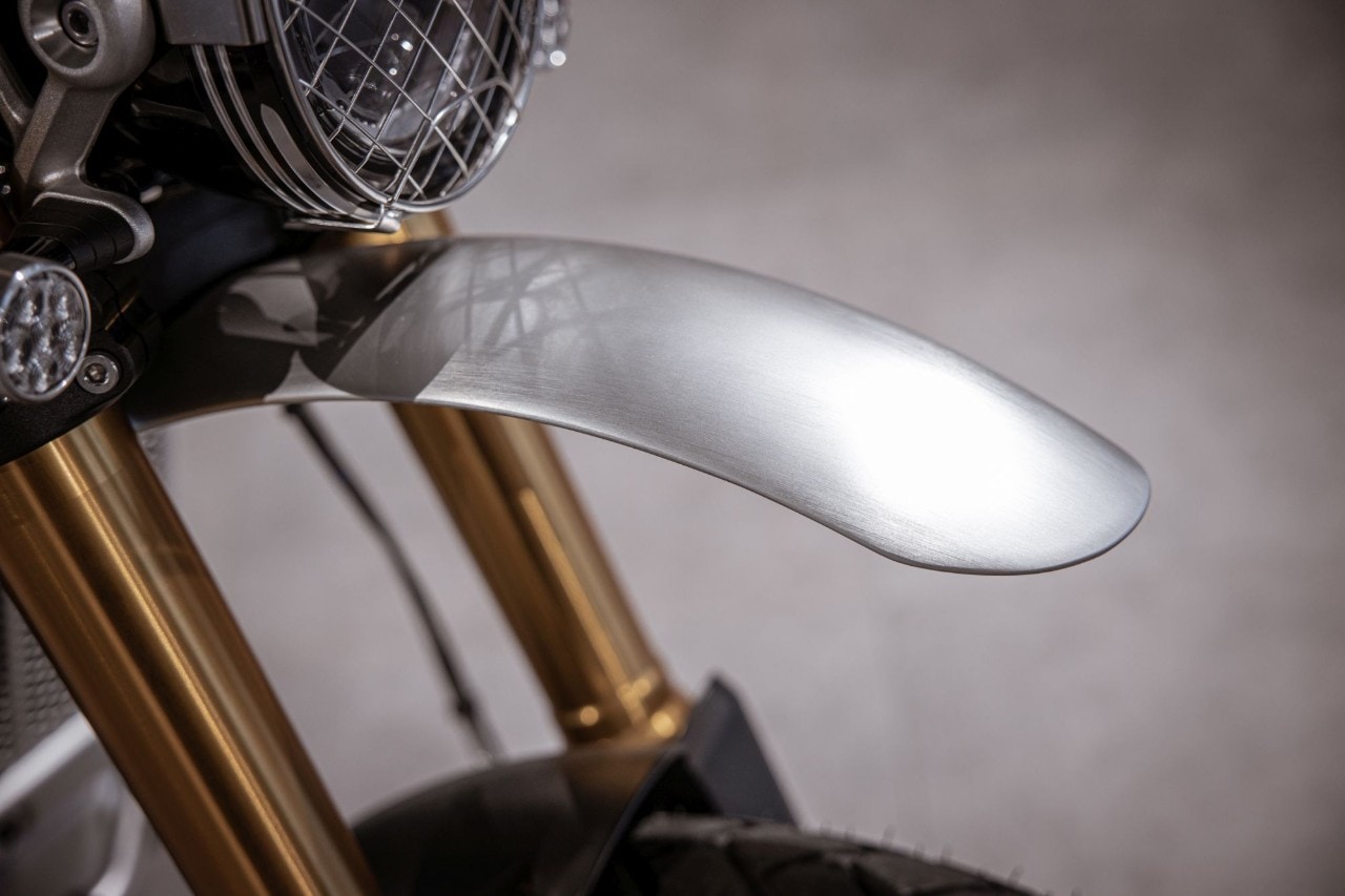 Parafango alto alluminio: euro 199,00